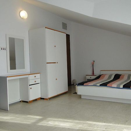 Apartments Majic Трогир Екстериор снимка